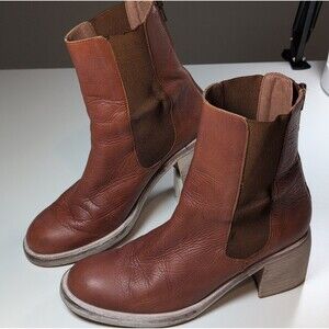 Free People Brown Leather Chelsea Ankle Boots Zip Elastic Panel EU Size 39